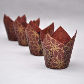 Elegant tulip design cups by QLSmypkg add flair to events