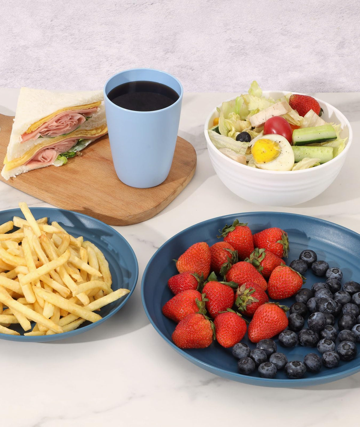 Quatish kid-friendly plastic dinnerware safe for children.