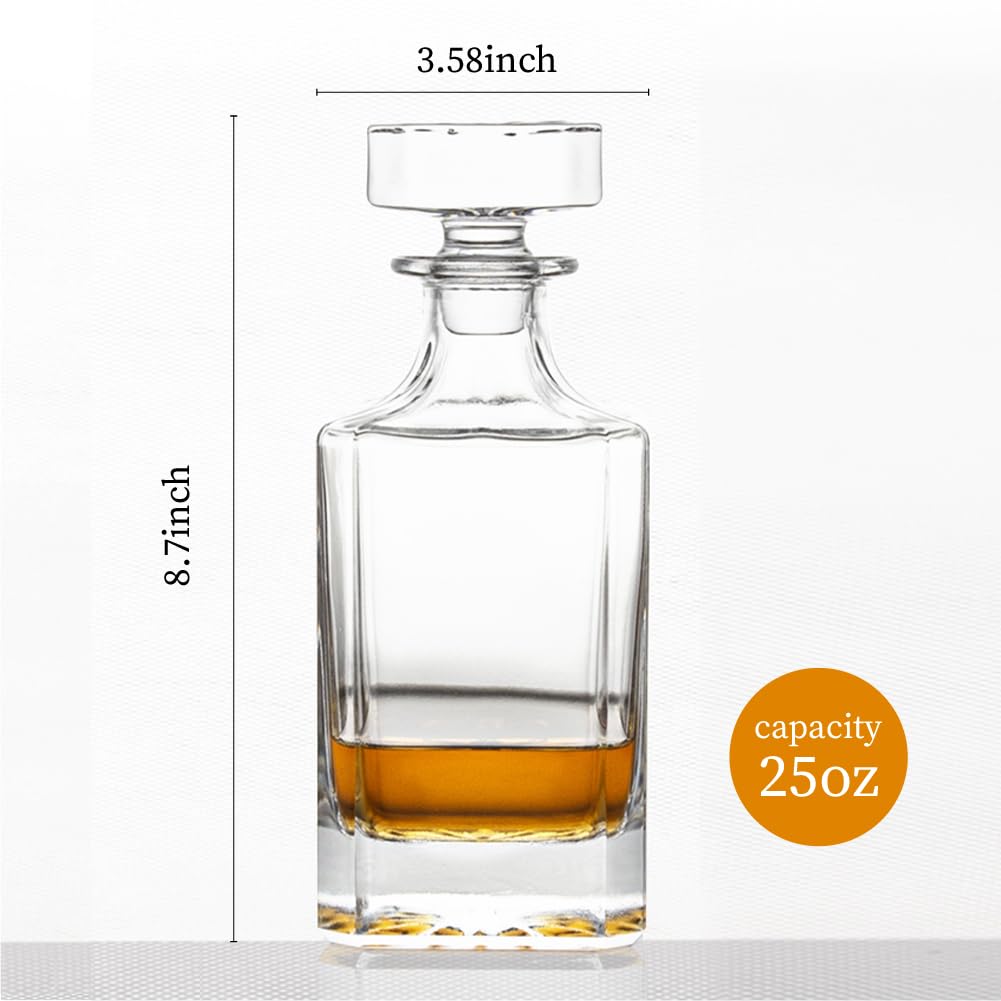 QUEEN&STONE decanter front engraving area allows personalized initials with clean, tidy etching.
