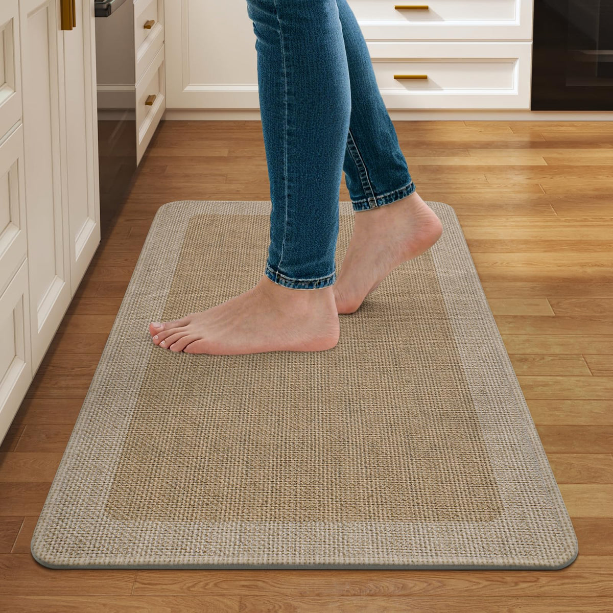 Quqei kitchen mat with non-slip backing helps prevent slips on smooth floors.