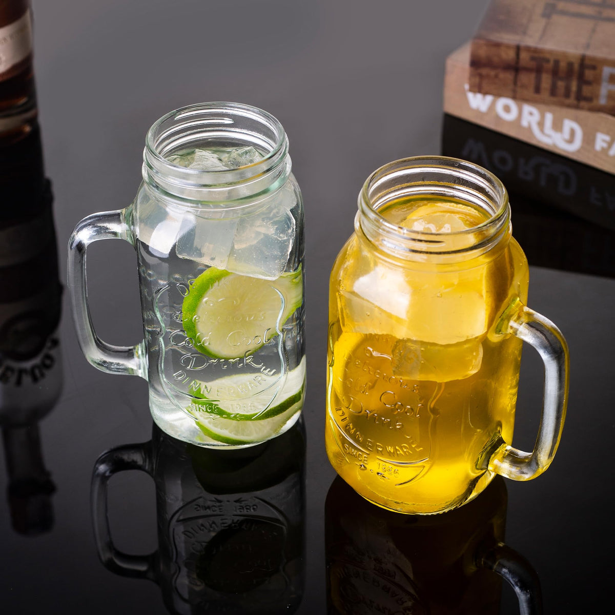 QWEZXO ergonomic handle on mason jar glasses enables easy gripping during gatherings.