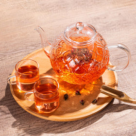QWEZXO 1500ml capacity makes it ideal for gatherings and family tea time.