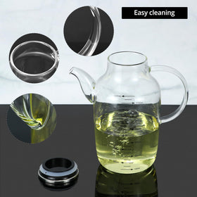 QWORK eagle-spout bottle enables controlled pouring during cooking