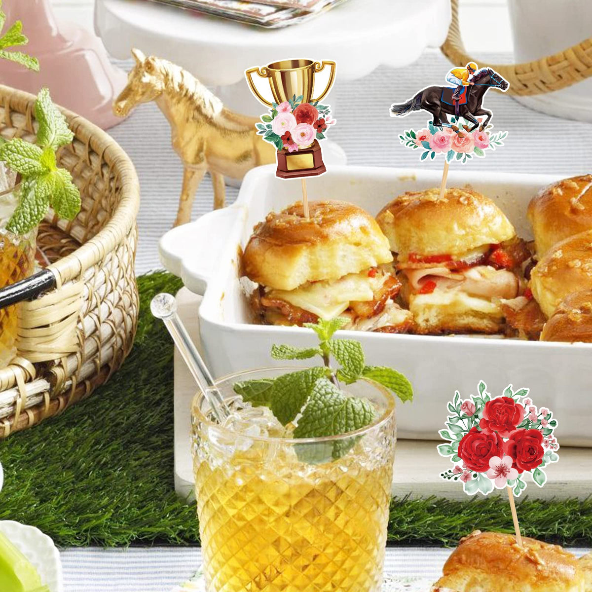 R1chyK1ng derby day toppers enhance cups and plates with coordinated styling.