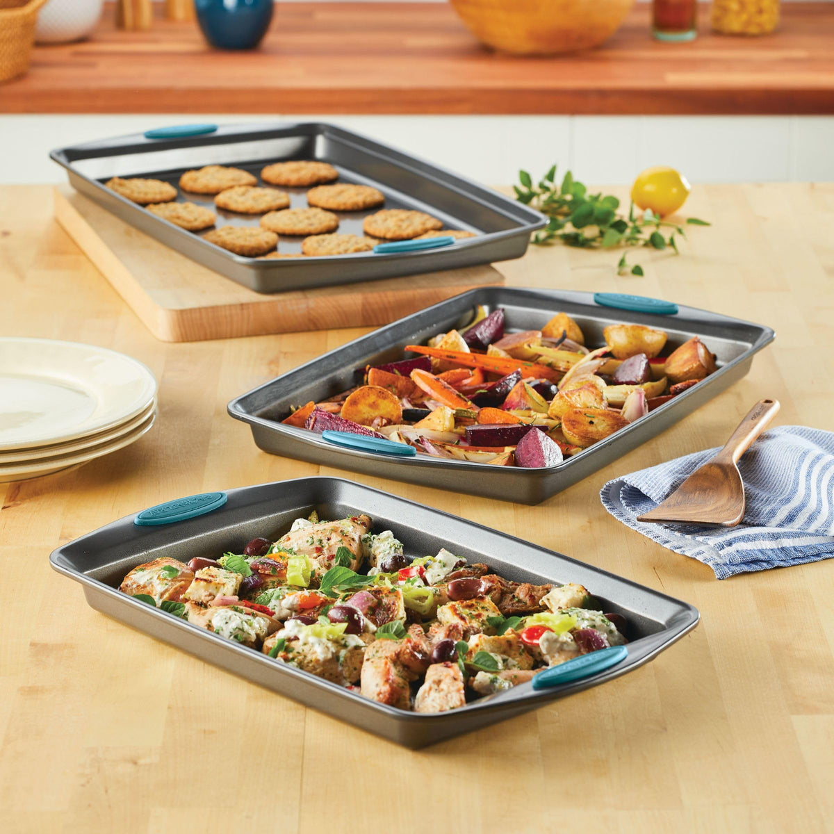 Rachael Ray bakeware 3-piece nonstick cookie pans set 10x15 for versatile baking