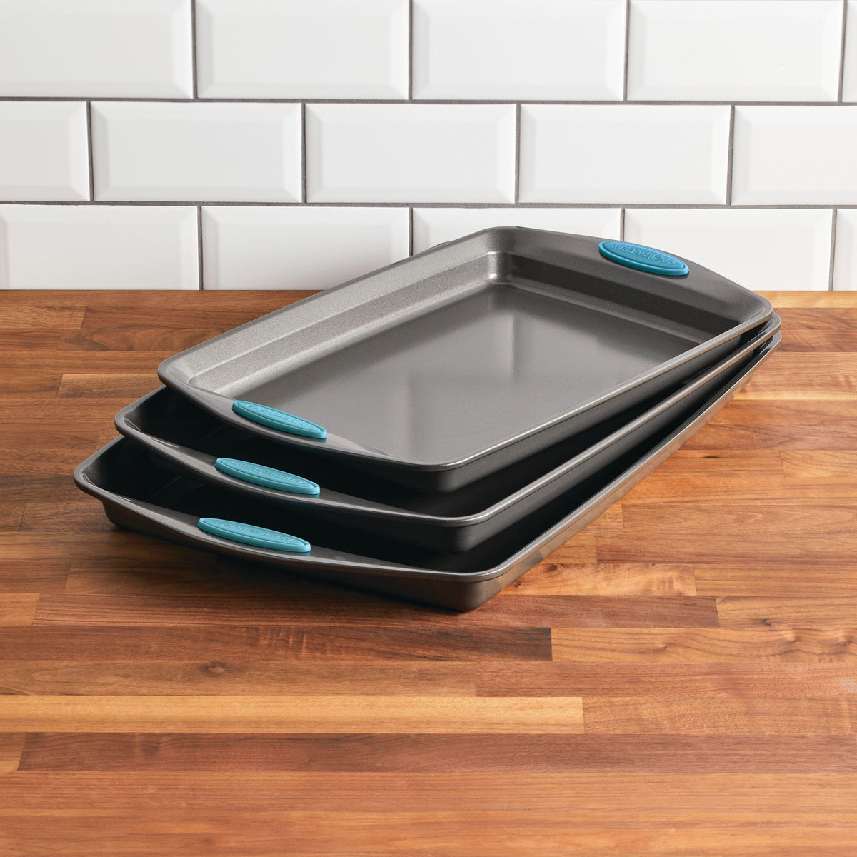 Rachael Ray bakeware 3-piece nonstick cookie pans set 11x17 for large batches