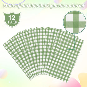 Ragnhild suitable for picnics and baby showers with waterproof protection