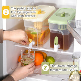 RAMFIYN spigot design makes pouring juice or water easy straight from fridge.