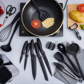 RAXCO spatula-turner offers nonstick-friendly flipping and sautéing