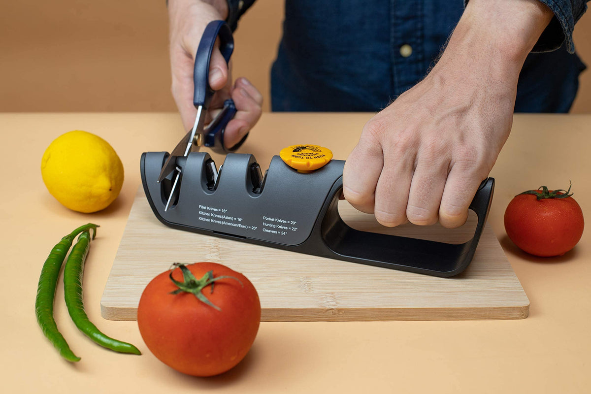 RAZORSHARP knife sharpener easy-clean-maintenance after daily kitchen use.