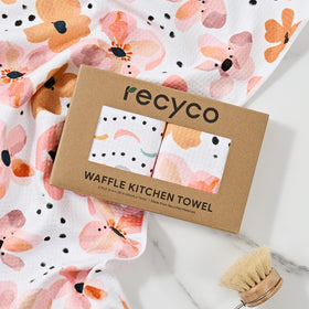RECYCO dish-drying soft texture feels gentle on hands during cleanup.