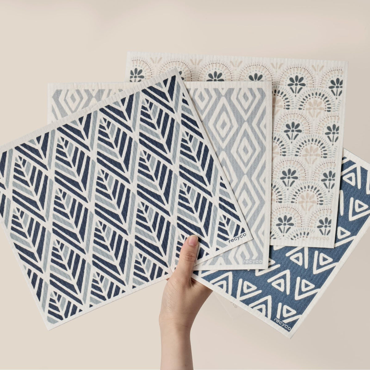 RECYCO Swedish dishcloths four-piece oversized pack for easy kitchen cleanup.