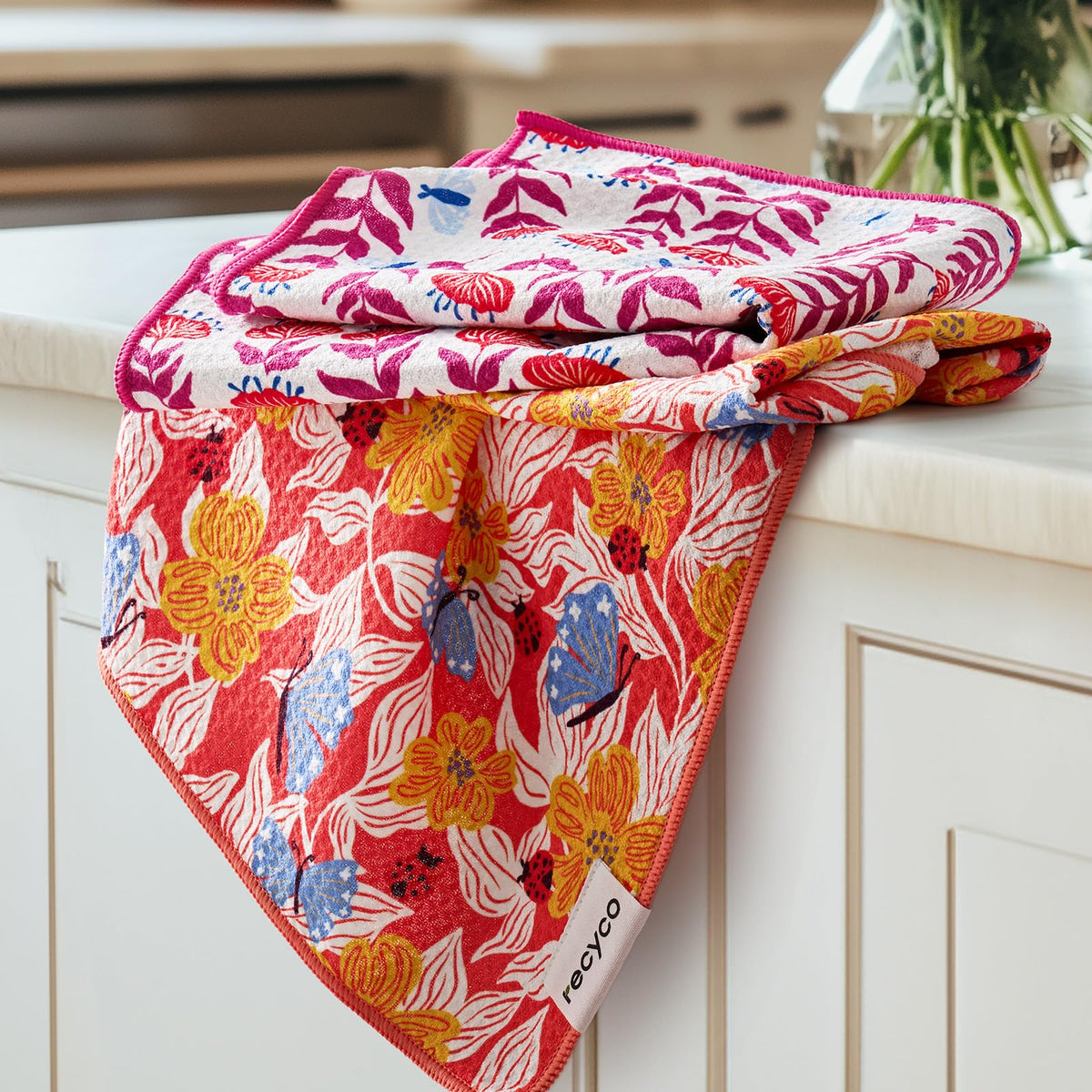 RECYCO waffle towel in Blossom Brilliance Pink, stylish front view for everyday kitchen tasks.