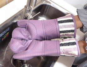 RED LMLDETA non-slip design aids precise grip on skillets and trays
