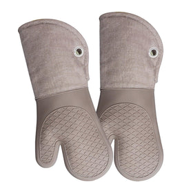 RED LMLDETA oven mitt shows long protection for safe reach.