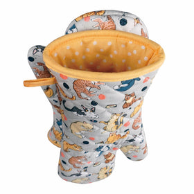 Red LMLDETA machine-washable mitt for easy kitchen cleanup