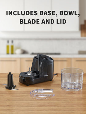 Reemix one-five cup chopper safety-lock close-up ensures safe use