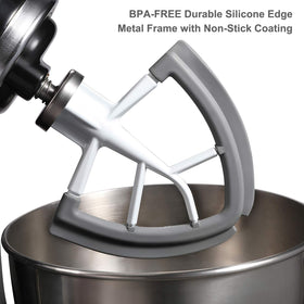 Reikame Flex Edge Beater handling light to medium doughs and frostings in action.