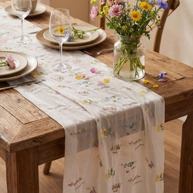 Remagr floral table runner embroidery highlights vivid blooms for wedding tables