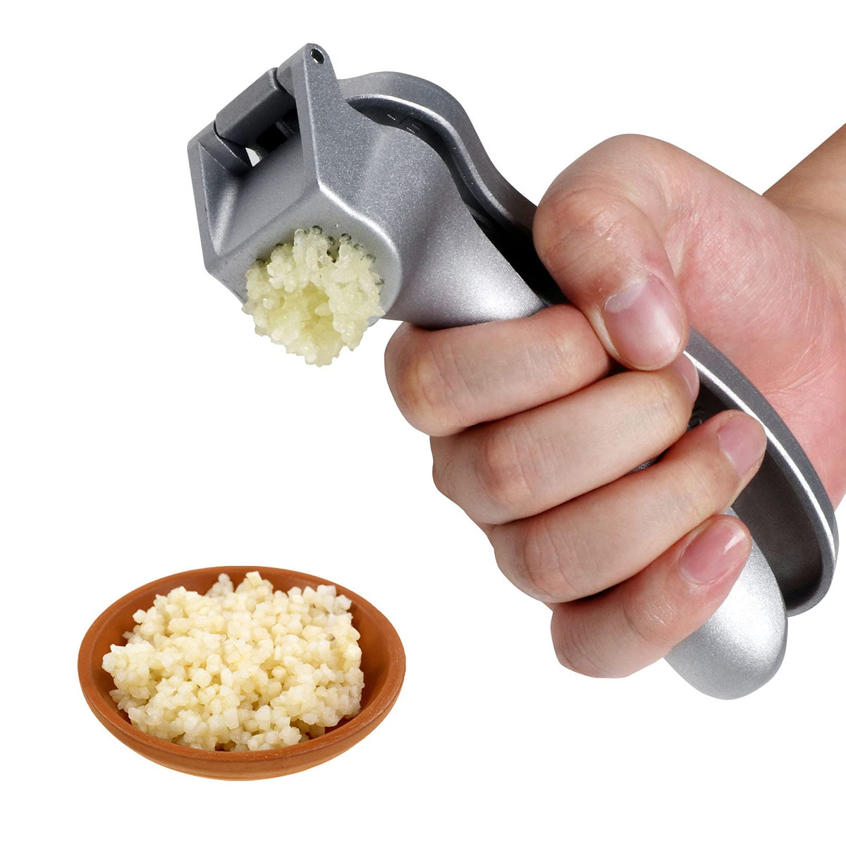 ReneeChef garlic press with ergonomic handle for comfortable squeezing