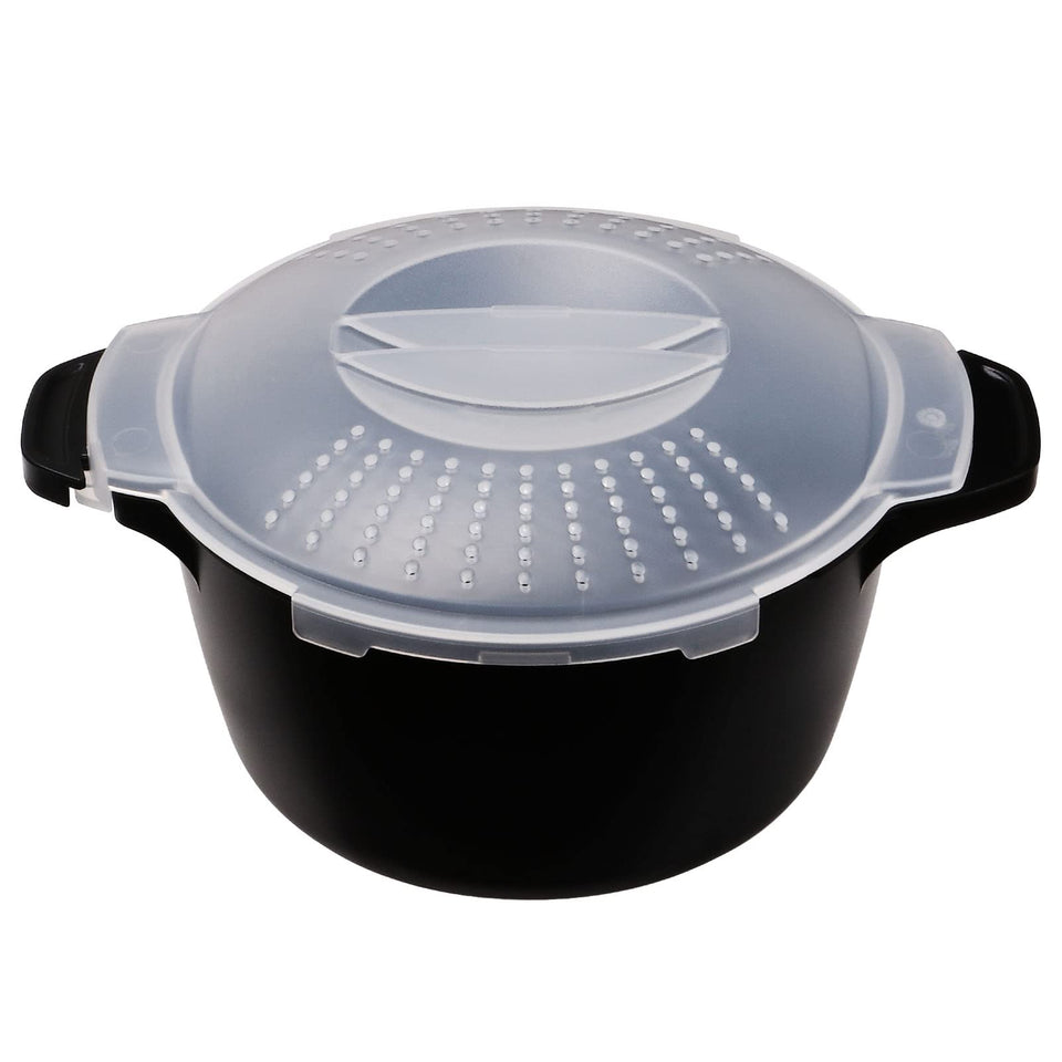 ReneeChef microwave steamer 1qt with a lid locked for mess-free steaming.