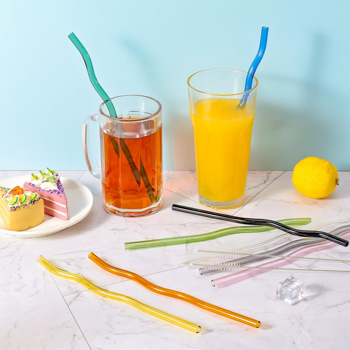 RENYIH vibrant wavy glass straw, ten colors brighten any drink.