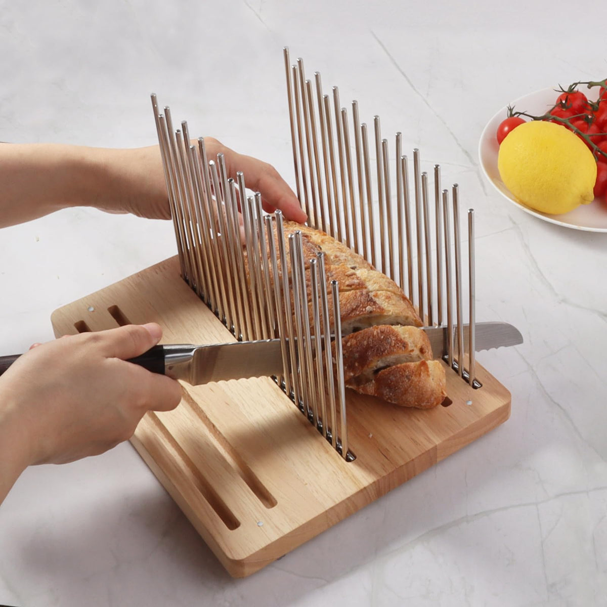 Resbywarm crumb-catching base keeps countertops clean after slicing