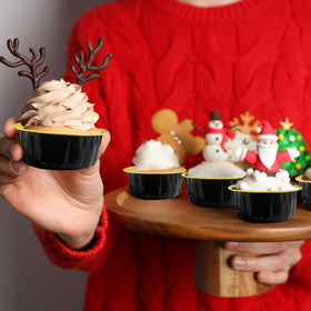 Retainbre foil cups enable versatile serving at events and gatherings.