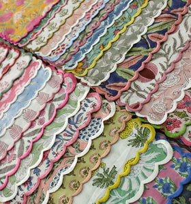 Gift-ready Ridhi napkins suitable for weddings and housewarmings