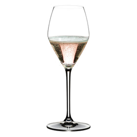Riedel Extreme glass with dishwasher-safe label emphasizes easy care