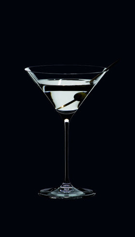 Riedel Vinum XL crystal clarity highlights premium machine-made glass for everyday use.