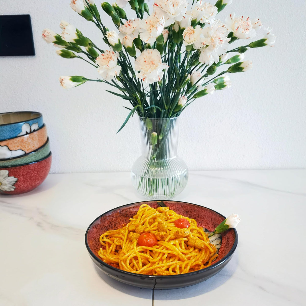 Rockgoldbug 30oz bowls on display emphasizing dishwasher-safe convenience.