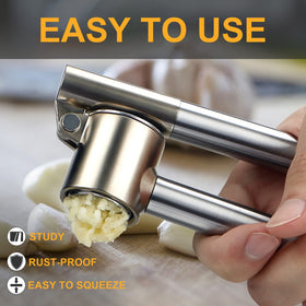 Roeene garlic press easy-squeeze handle reduces hand fatigue.