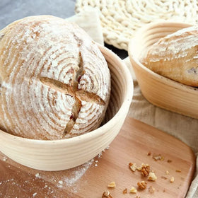 RoEsha artisanal bread kit for home bakers seeking professional results.