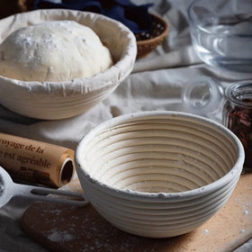 RoEsha stainless steel accessories for durable tools and efficient bake prep.