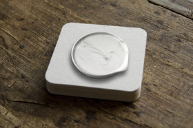 Roeveca spoon rest with gift-ready packaging for a thoughtful kitchen gift.