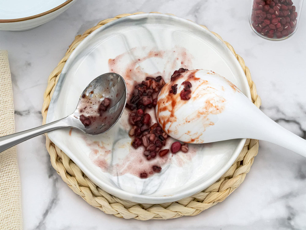 Roeveca spoon rest display highlights three sizes for versatile use.