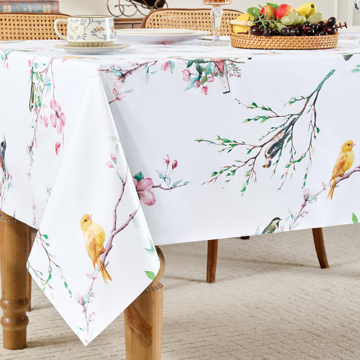 Romanstile camping-picnic tablecloth for portable outdoor setups