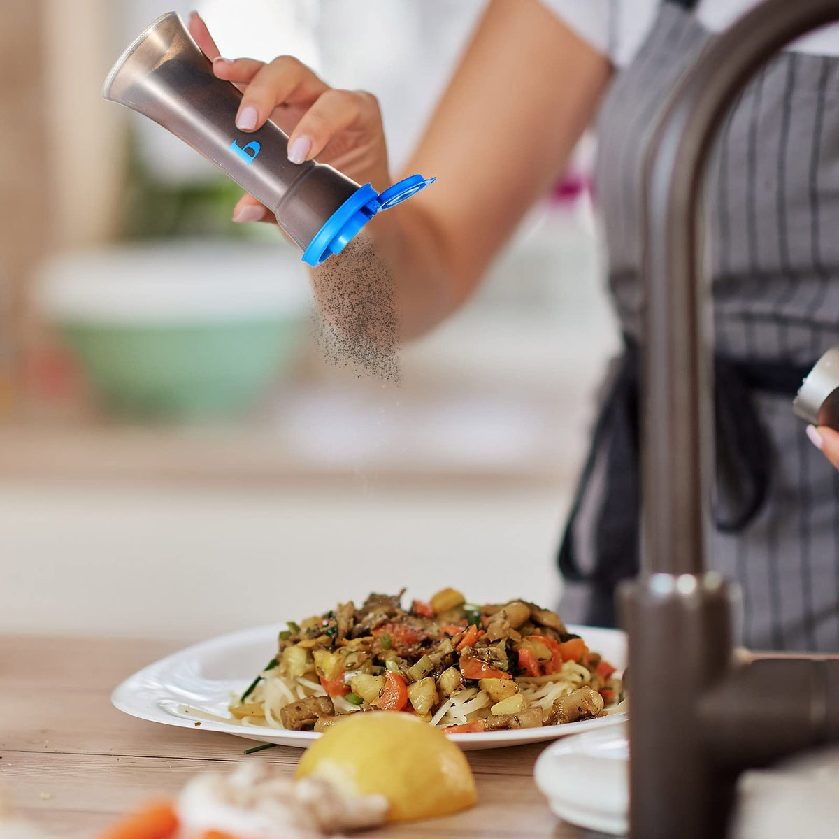 Romooa easy-refill shakers with removable lids simplify seasoning on the go.
