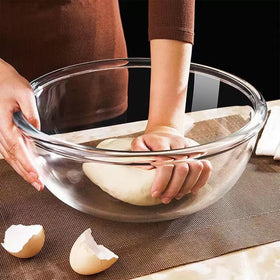 Ronanemon 6.2 quart capacity supports salads, bread, and batch prep.