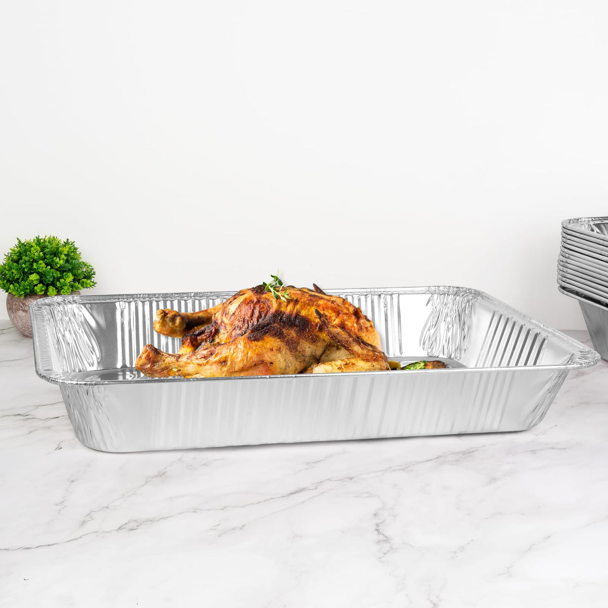 Roponan dishwasher-safe foil pan for quick cleanup after service.