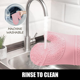 Rorecay honeycomb grip surface enhances secure handling of hot pans.