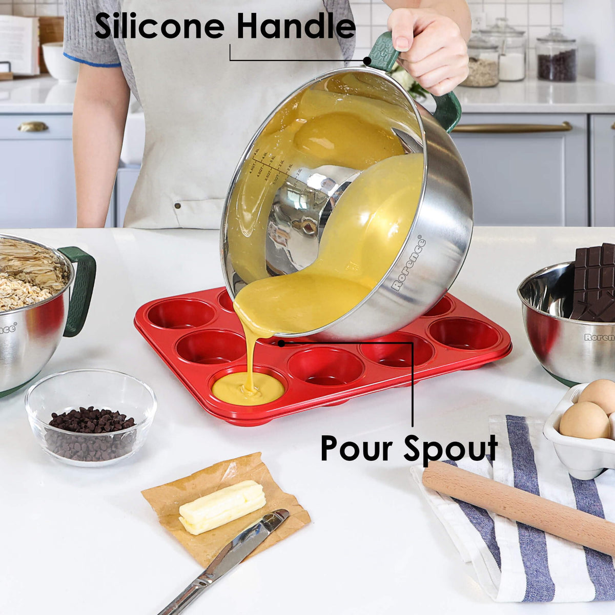 Rorence set in green with three sizes ideal for batter and dough prep.