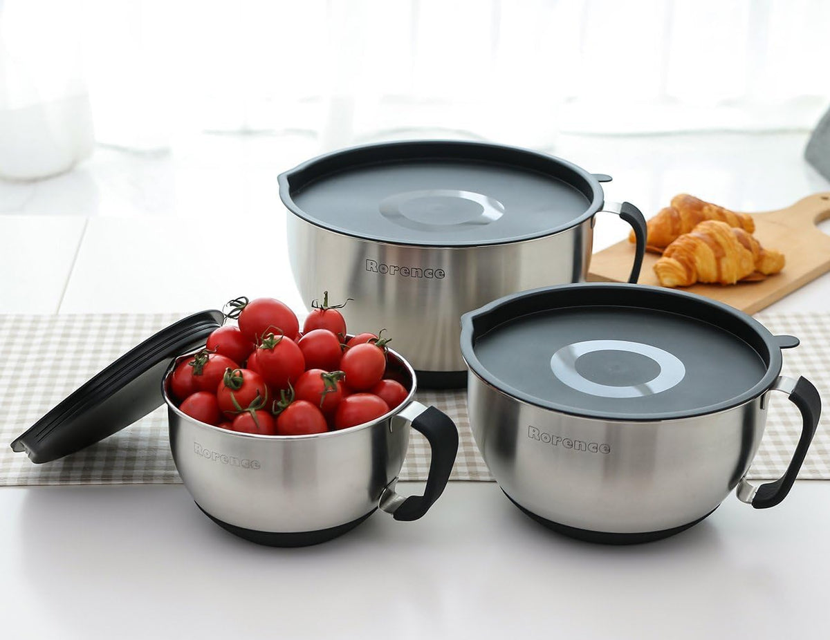 Lids on Rorence stainless steel mixing bowls for fresh storage