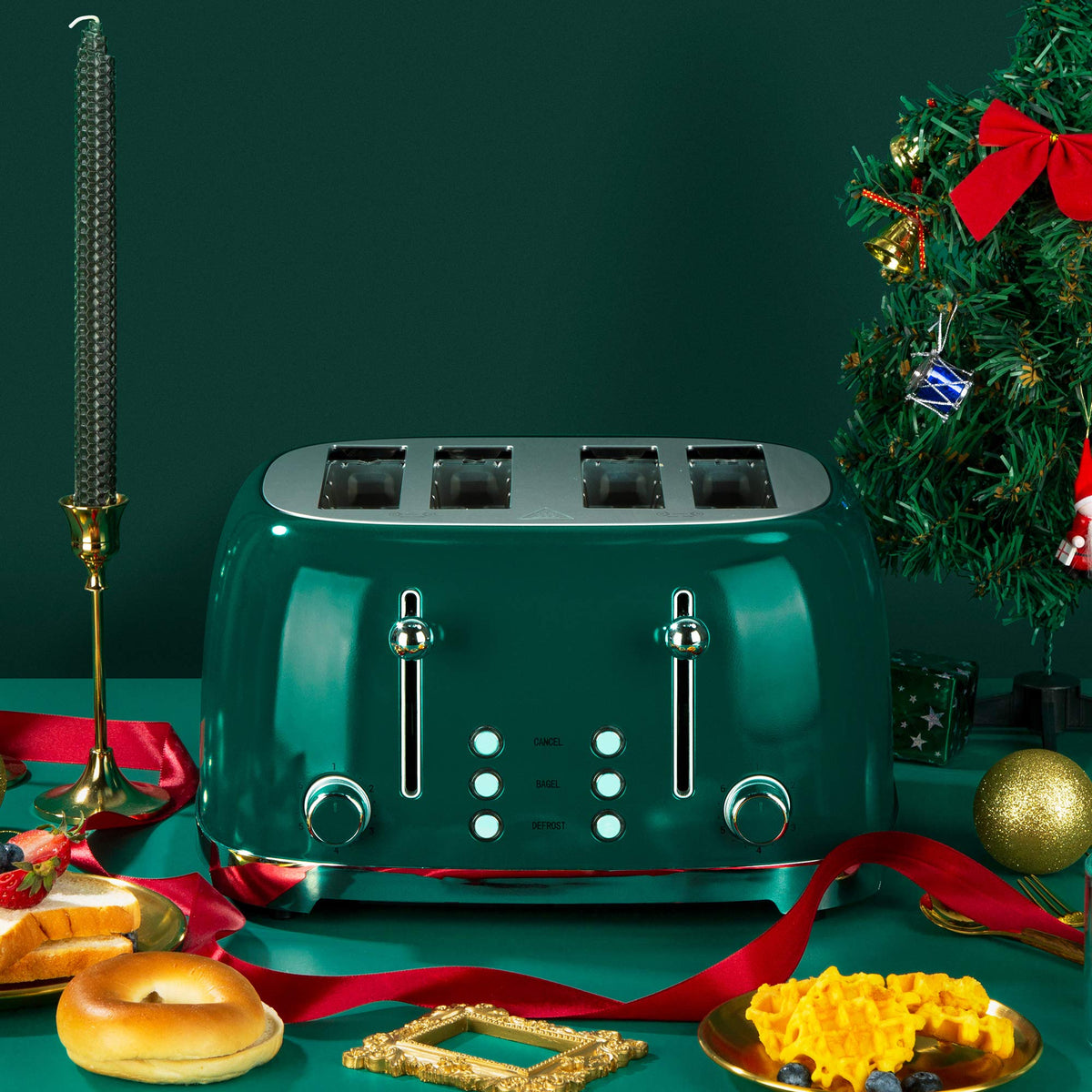 Roter Mond 4-Slice Toaster retro design in green for stylish kitchens