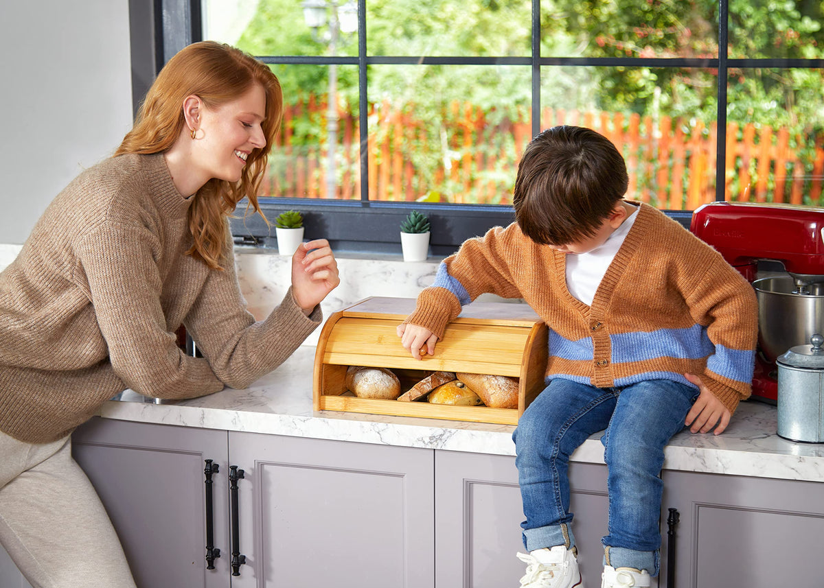 RoyalHouse bread box interior shows ample space for loaves and pastries