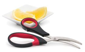 RSVP Endurance scissors in use cracking shellfish shells