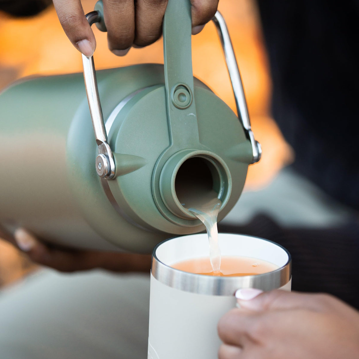 RTIC Outback Jug no-sweat exterior keeps hands dry during outdoor activity