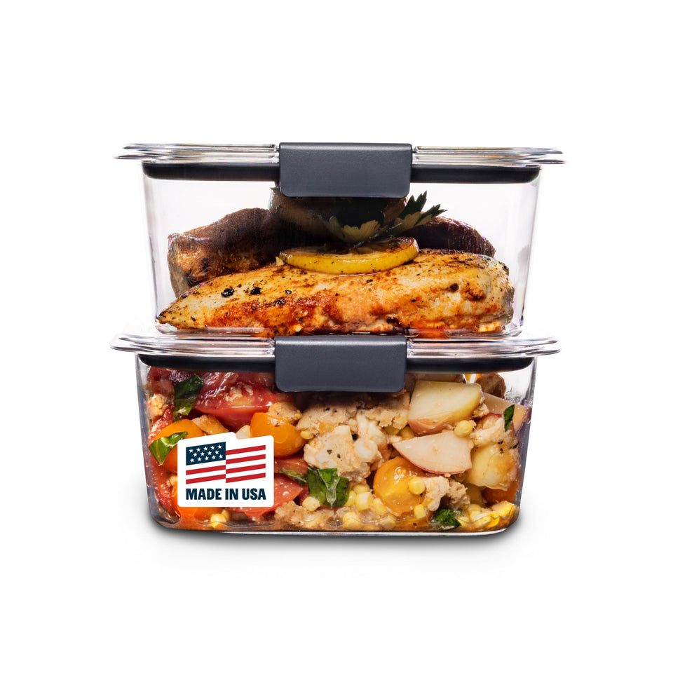 Rubbermaid Brilliance airtight container lid with secure seal for leak-proof storage.