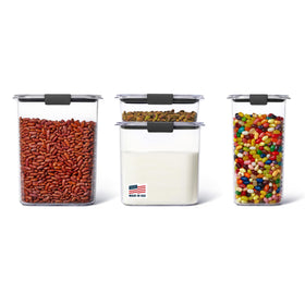 Rubbermaid Brilliance 16-cup container with crystal-clear view for pantry organization